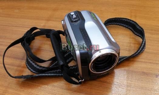 Продам камеру JVC GZ-MG130E + противоударный чехол Москва