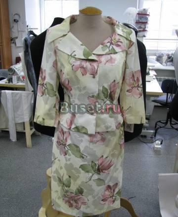 Женский костюм (жакет+юбка) Санкт-Петербург