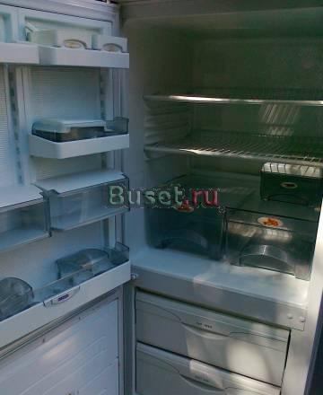 Холодильник Атлант,рабочий,могу привезти Москва