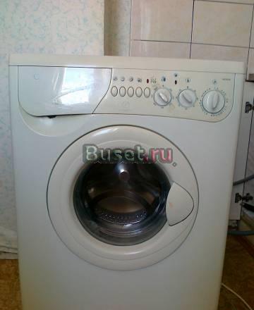 Стиральная машина  Indesit,рабочая,могу привезти Москва