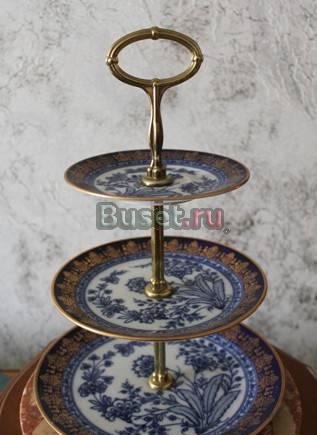 Стойка с тарелками на основании Москва