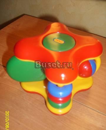 Развививающая игрушка Tolo "забавный куб" Москва