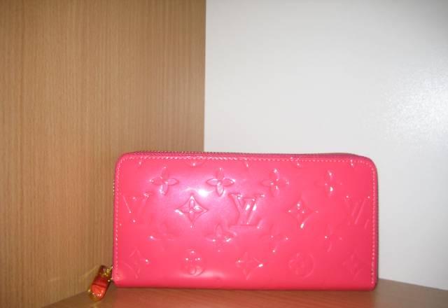 Кошелек Louis Vuitton Москва