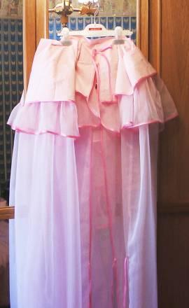 Балдахин розового цвета . бортик, держатель Москва