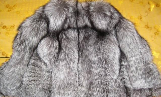 Жилетка из чернобурой лисы новая р42-44 Москва