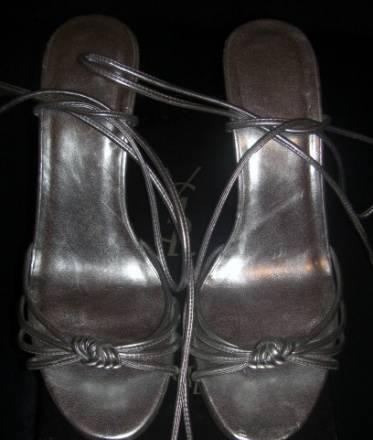 Босоножки Schuh Англия, сабо Luichiny Испания Москва