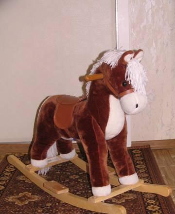 Чудесная музыкальная лошадка качалка Москва