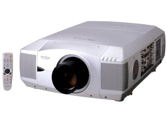 Sanyo PLC-XF45 Москва