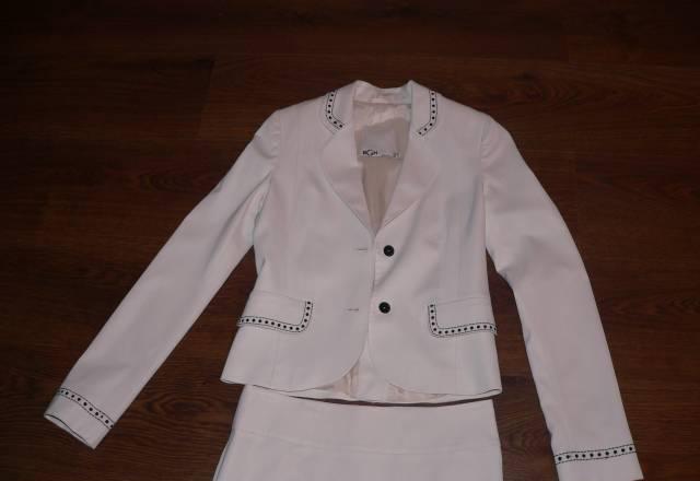 Элегантный костюм от BGN Москва