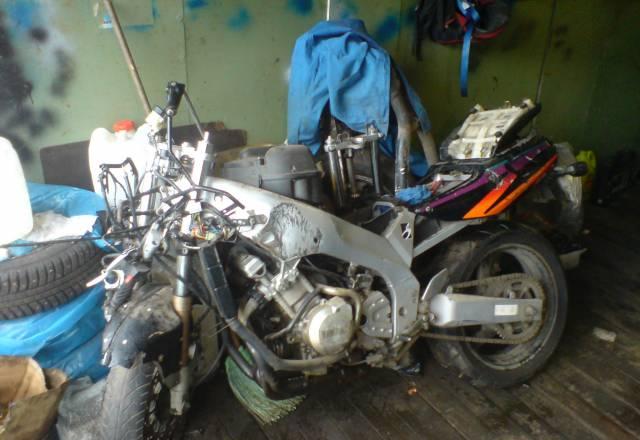 Запчасти на Yamaha FZR 600, 94г Москва