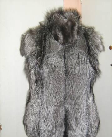 Красивый меховой жилет из меха Москва