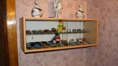 2 полки навесные со стеклом Санкт-Петербург