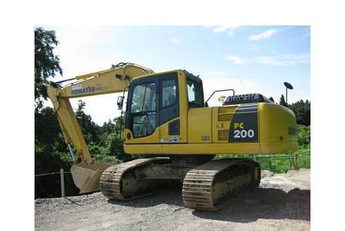 Японский экскаватор komatsu PC200-8 2006 г Владивосток