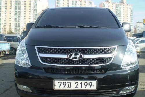 Hyundai STAREX, 2008 года, цвет черный Владивосток