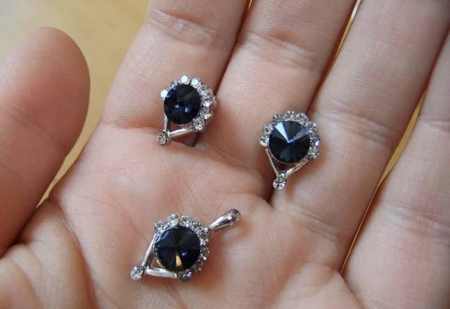 Серьги и кулон Москва