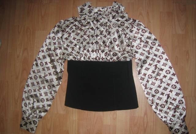 Новая кофточка,с принтом "луис вьюттон" Москва
