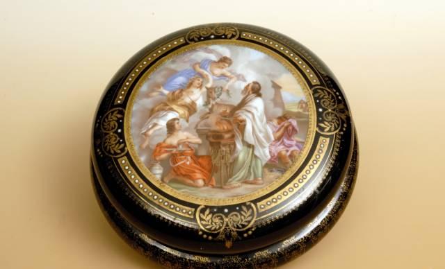 О 1564. Шкатулка Москва