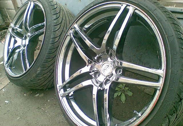Красивейшие диски AVS (хром) R19, 5х114.3+резина Москва