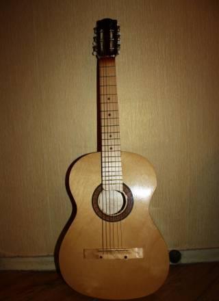 Аккустическая гитара Москва