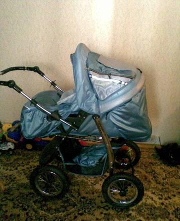 Коляска трансформер в отличном состоянии, подарки Москва