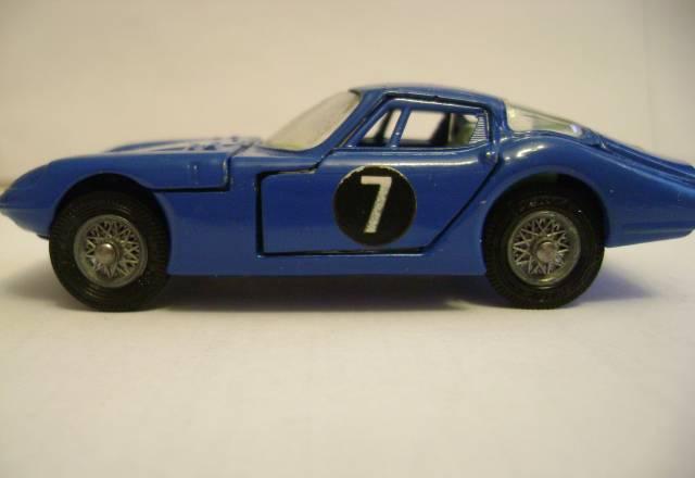 Продаю модель  Volvo 1-43  corgi 69  britain Москва