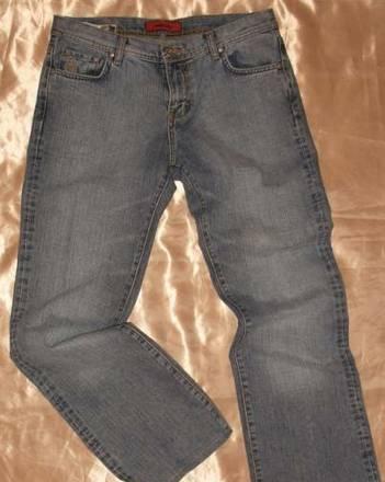 Джинсы классического покроя  фирмы VigossDenim Москва