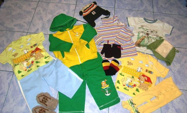 Пакет одежды на мальч. 6 мес-1,5 г. и бос-ки  21 р Москва