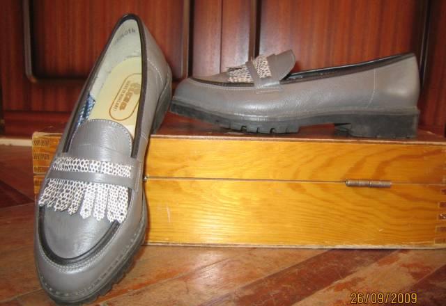 Hовые туфельки 34,5 кожа для Золушки из Венгрии Санкт-Петербург