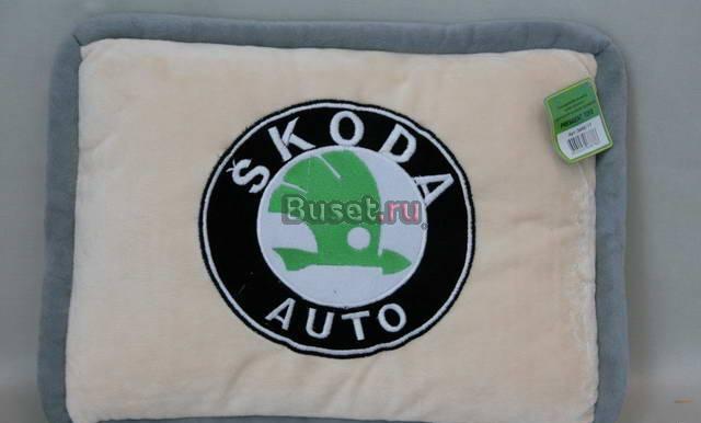 Подушка автомобильная "Шкода" плюшевая Москва