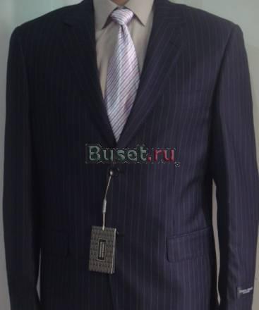 Костюм giorgio armani,черно-серого цвета в полоску Москва