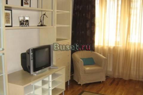 На длит. срок сдам 1к. кв. у м. Пр. Ветеранов Санкт-Петербург