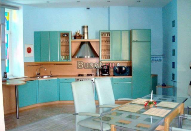 Сдам 3-х комн/кв м. Горьковская. евро. S-120 м2 Санкт-Петербург