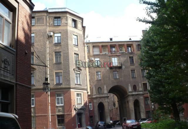 Квартира-студия в знаменитом толстовском доме Санкт-Петербург