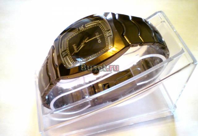 Часы Rado черные с рисунком на экране Москва