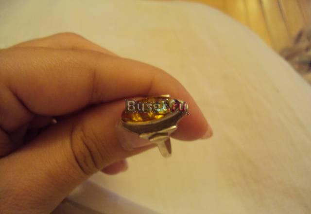 Серебряное кольцо с янтарём Москва