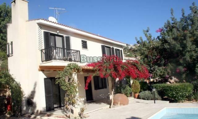 2 Спальная Вилла на продажу в Камарес, Кипр Москва