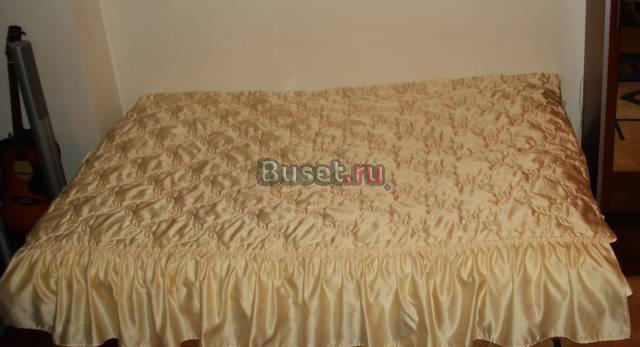 Покрывало атласное 2,25м х 2,10 м двухспальное,гдр Москва