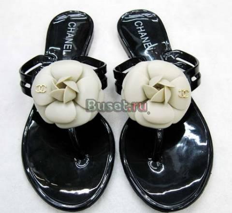 Cланцы chanel новые  35-40 размер Москва