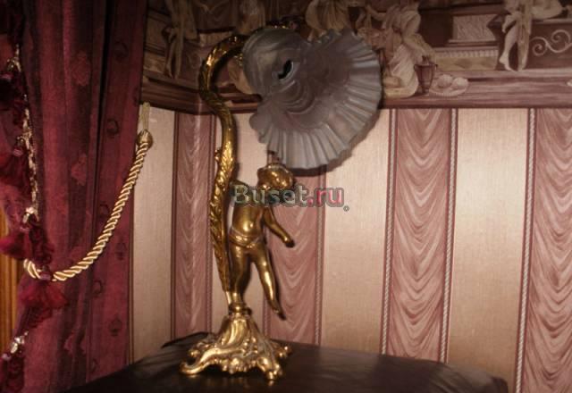 Очаровательная настольная лампа с херувимом Москва