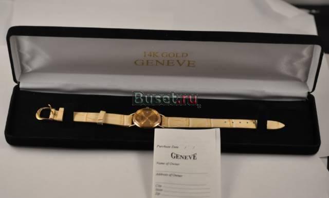 Золотые женские часы Universal Geneva Москва