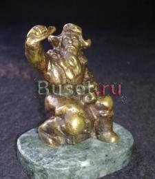 Старик с рыбой. Бронза. XIXв. Россия Москва