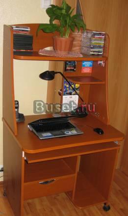 Компьютерный стол на колесика б/у,Кунцево Москва