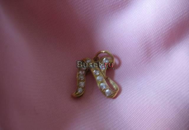 Золотая подвеска с цирконами Москва