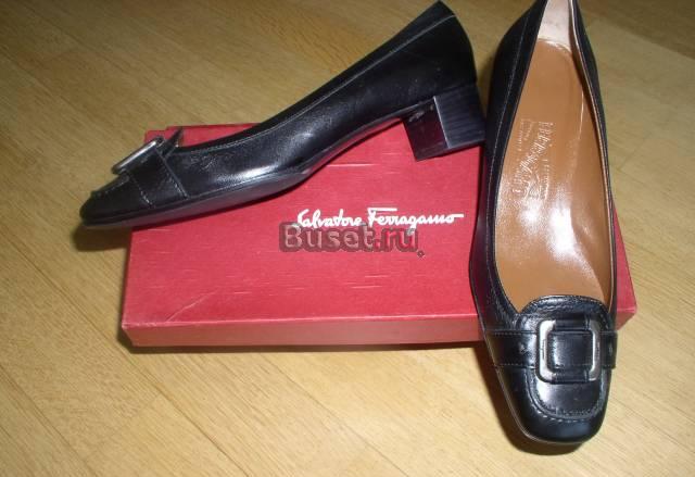 Туфли.Ferragamo  новые кожа привезены из Америки Москва