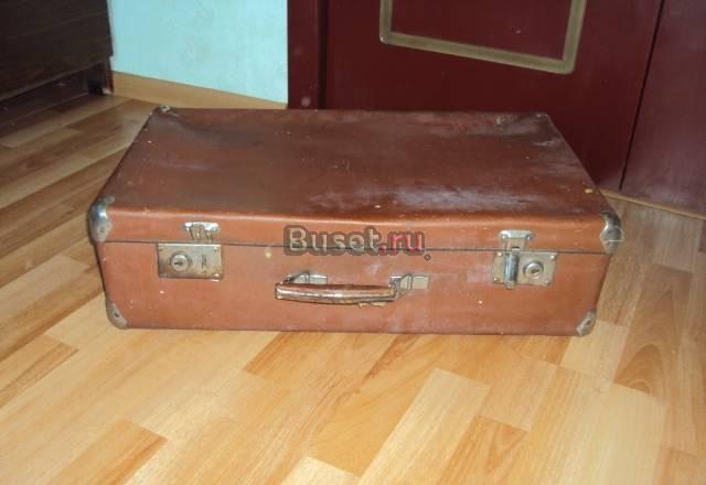 Чемодан Москва