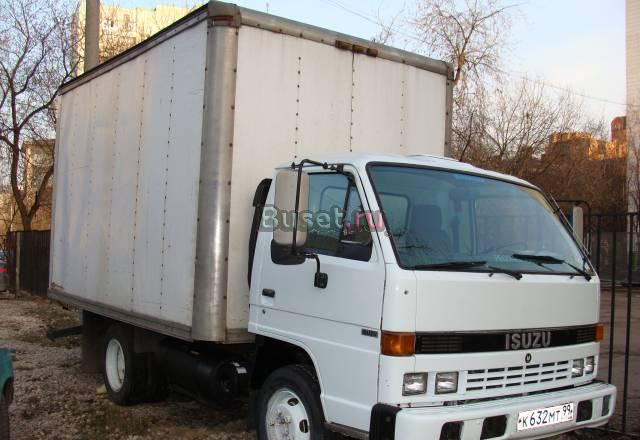 Isuzu NPR малотоннажный грузовик Москва