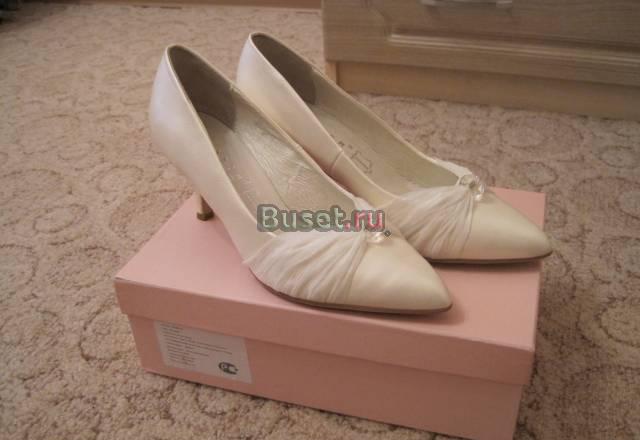 Новые белые свадебные туфли 37-38 размер Санкт-Петербург