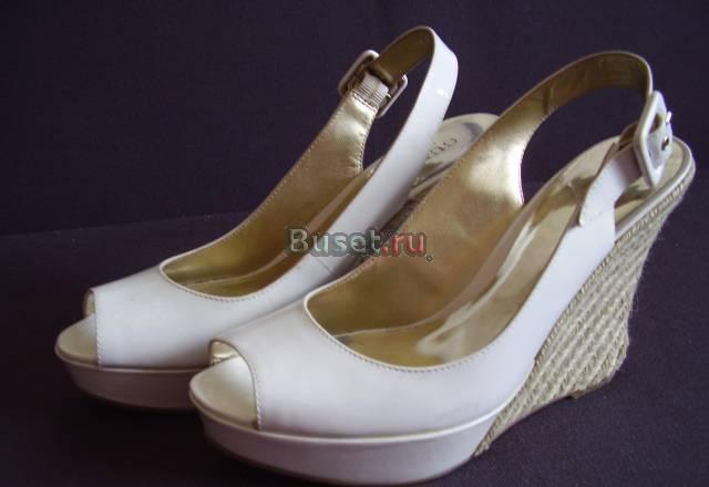 Летние туфли на танкетке Guess (р 37-38) Санкт-Петербург