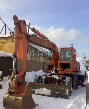 Экскаватор  колесный  ЭО-3323А  го Санкт-Петербург