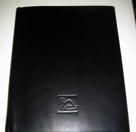 Папка кожаная новая Москва